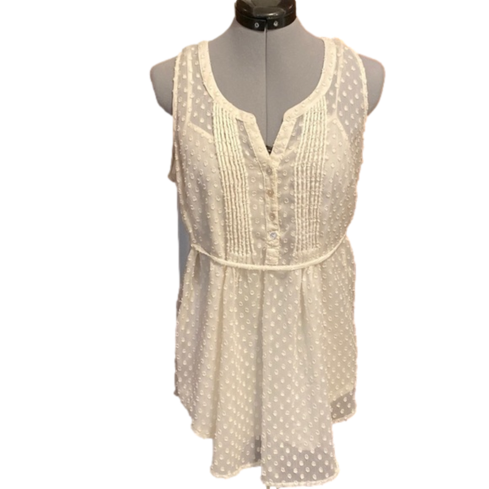 Motherhood maternity Swiss Dot sleeveless blouse Size M